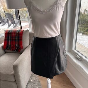 Abercrombie & Fitch Faux Leather Mini Skort 🖤